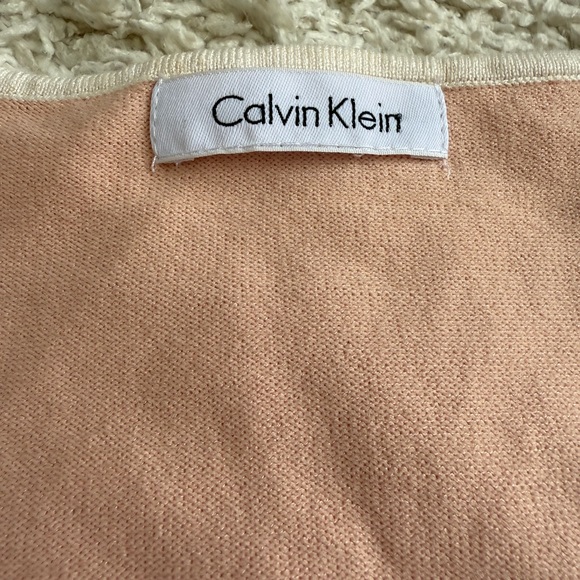 Women's Calvin Klein Sweater Size M Pink Cold Shoulder - Picture 3 of 7